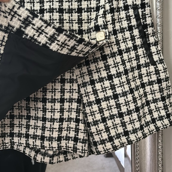 Aaron & Amber 2pc set black & white - Picture 8 of 8